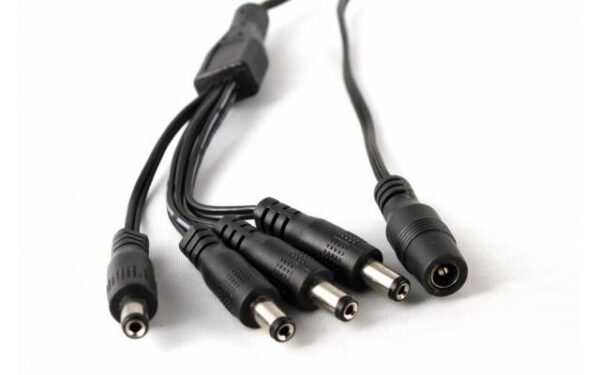 Splitter de Cables de Poder para Cámaras CCTV 1 a 4