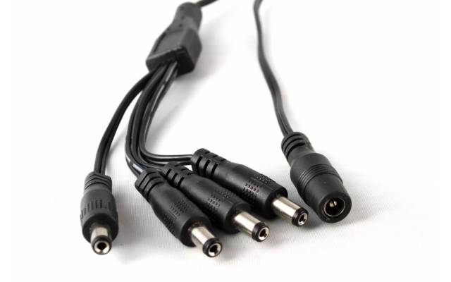Splitter de Cables de Poder para Cámaras CCTV 1 a 4