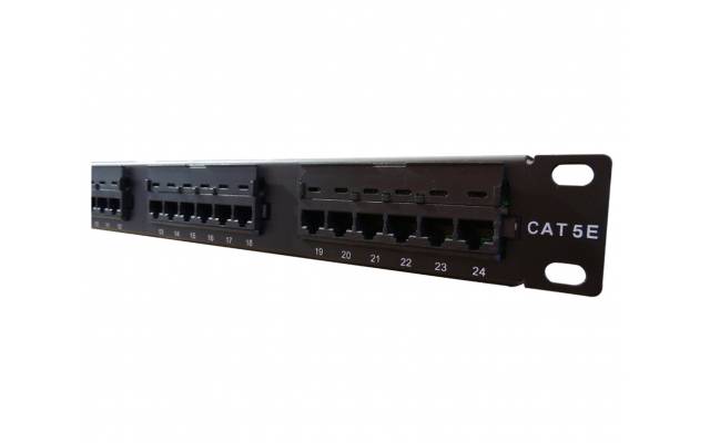 Patchera 24 Puertos Cat 5e para Rack
